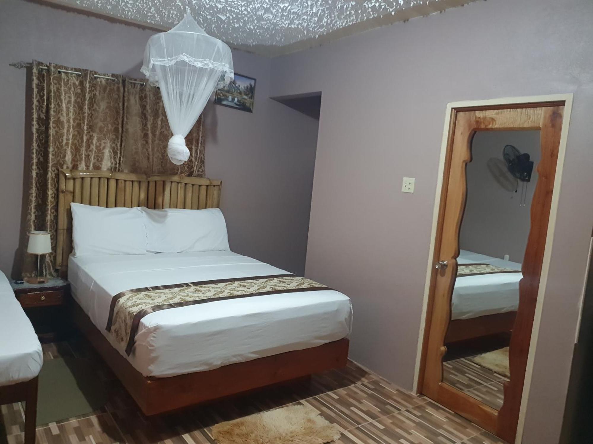 Mesmerize Guest House Port Antonio Szoba fotó